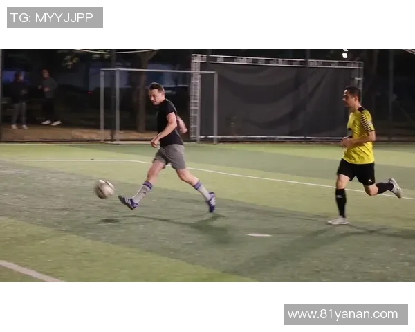 足球明星孩子们的精彩瞬间视频合集展现童趣与运动天赋 足球明星孩子们的精彩瞬间视频合集展现童趣与运动天赋